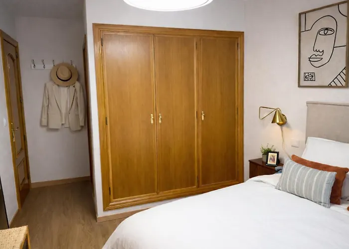 El Torreon Del Pilar. Opcion De Parking * Сарагоса